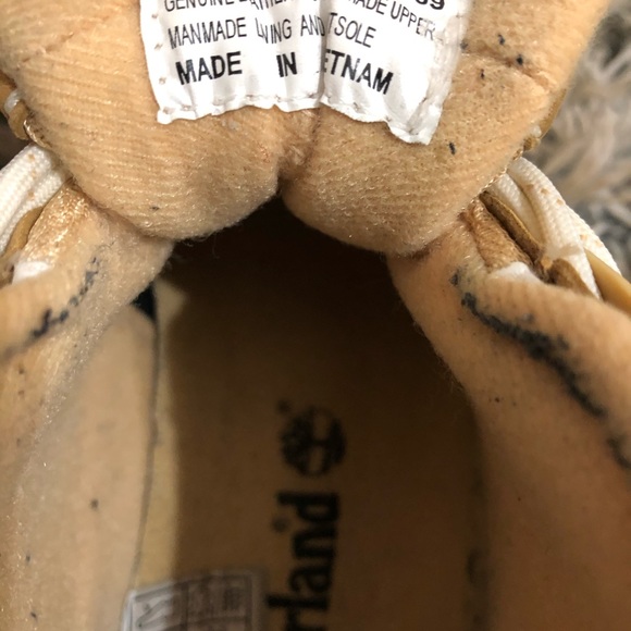 Women Timberlands - Picture 6 of 6